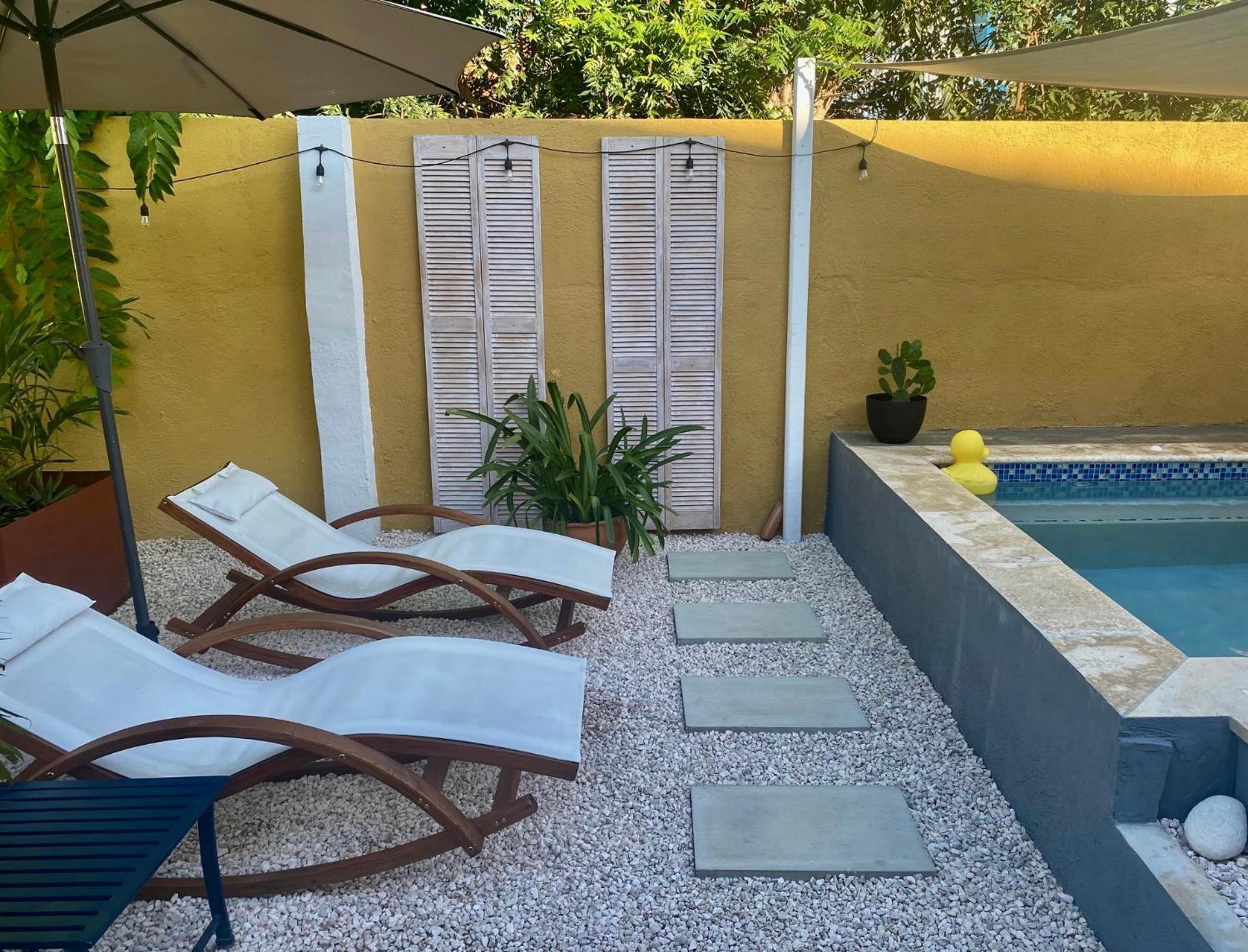 Historic Building The Palm Backyard Studio-Apartment Willemstad, Curacao Feel Home Away From Home ภายนอก รูปภาพ